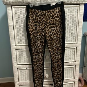 Chicos knit ankle legging